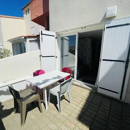 Renove En Rez-de-jardin, Terrasse Et A 3 Min A Pied - Fr-1-723-99 * Agde